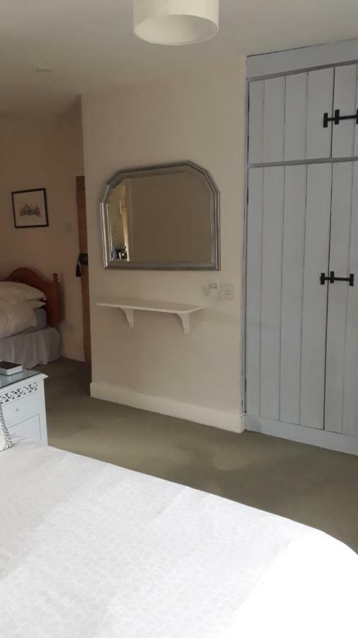 The Draen Bed And Breakfast Brecon Extérieur photo